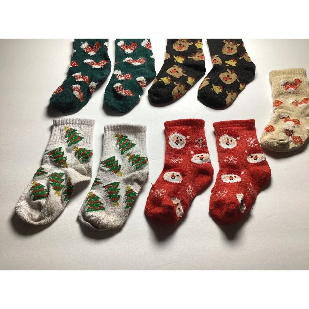 Unbranded Holiday/Christmas/Winter Socks BUNDLE of 5 sets Toddler